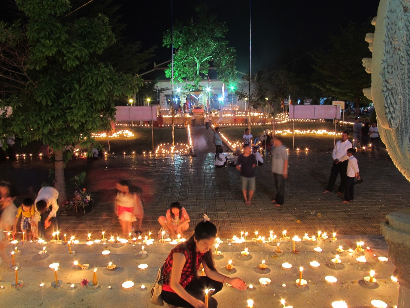 Oslava svátku Vesak - Wat Kultoteng - Kambodža