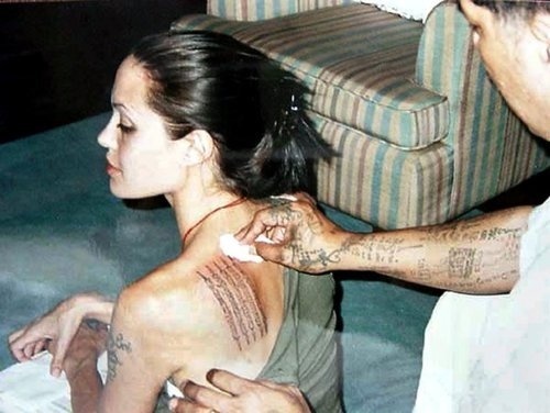 Angelina Jolie a Ajan Noo Kanpai