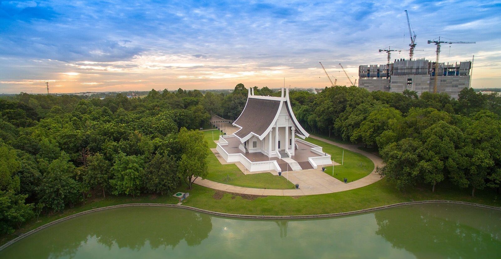 Kaple - Wat Phra Dhammakaya - Thajsko